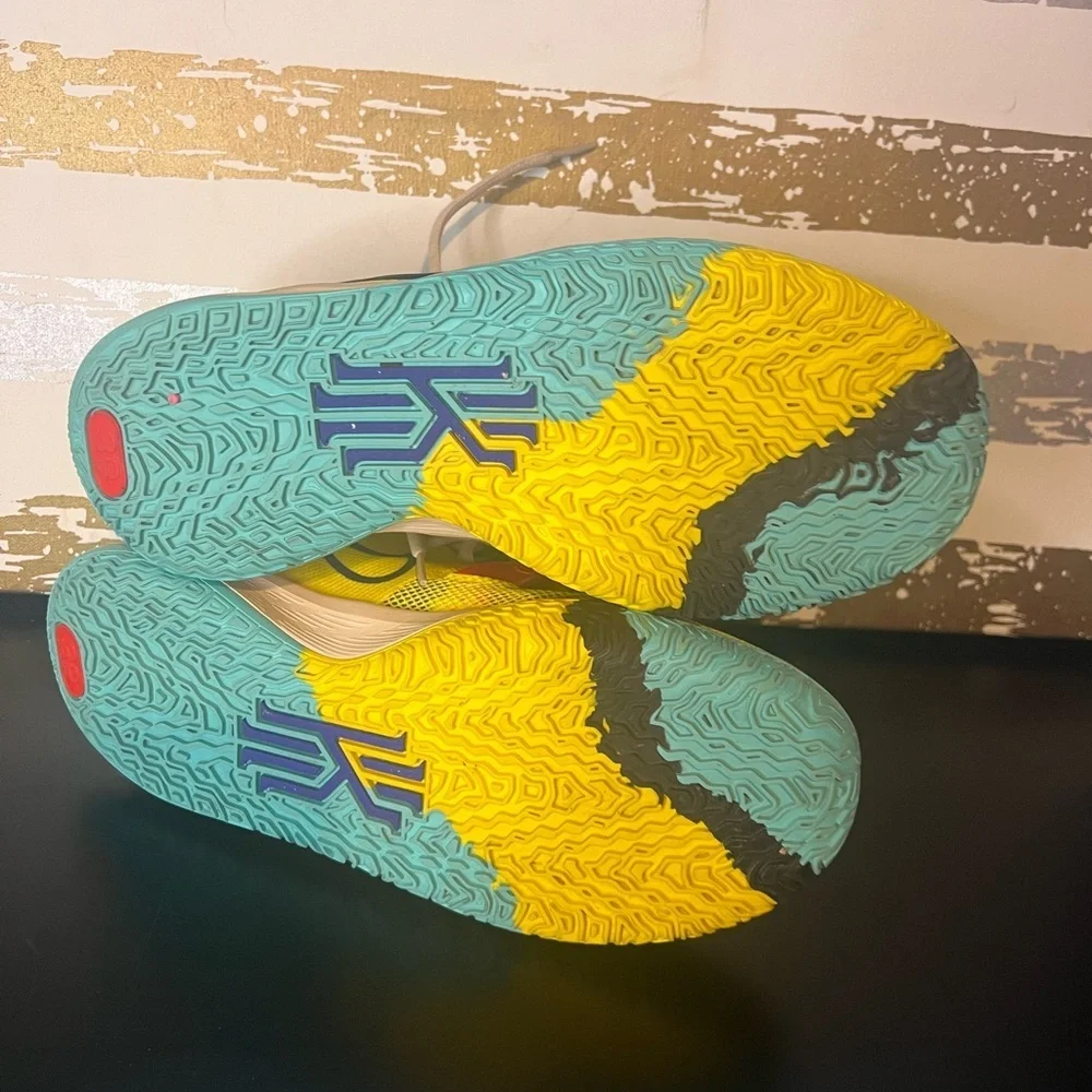 Nike Kyrie “1 World 1 People”